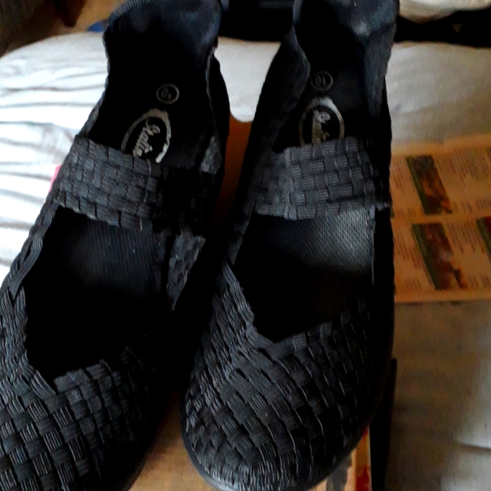 Black knit stretch lightweight wedge shoe